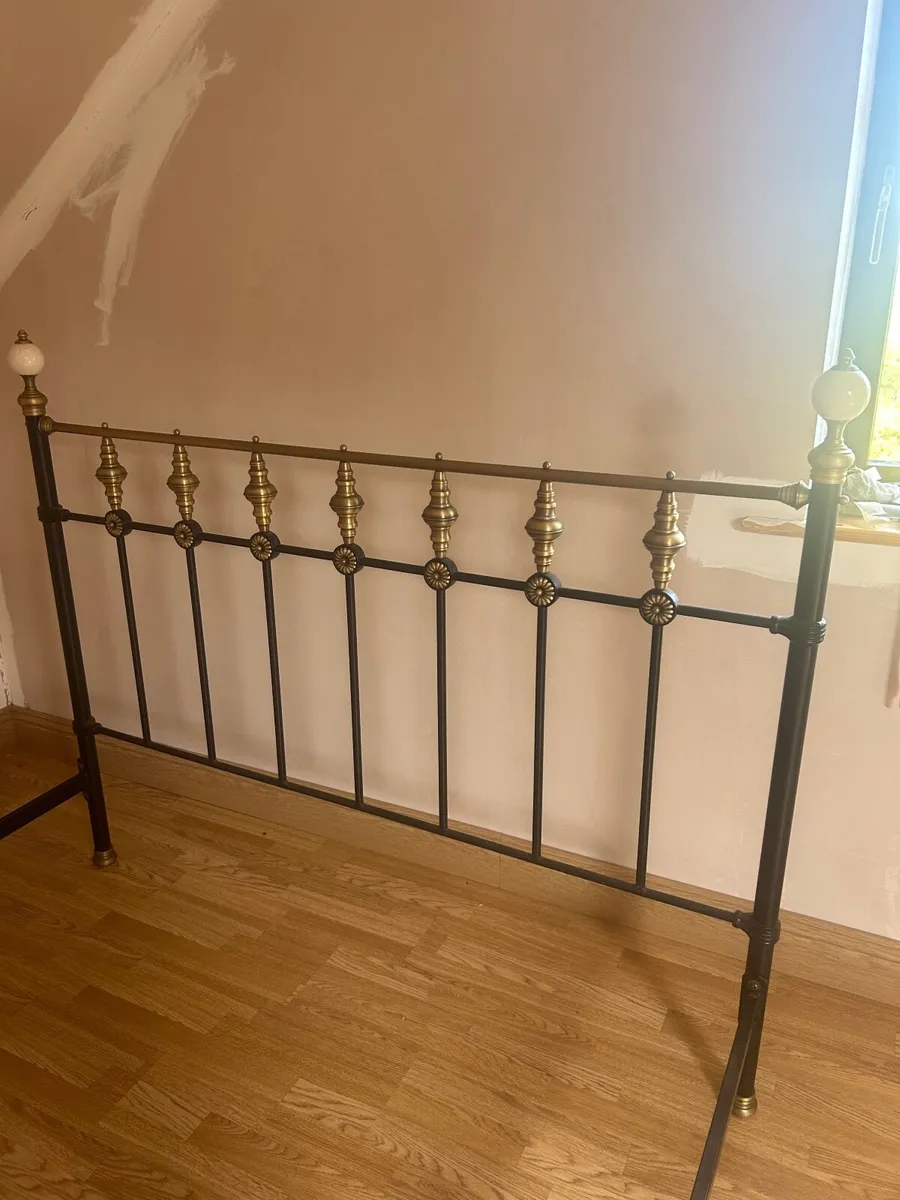 Bed frame - Image 2