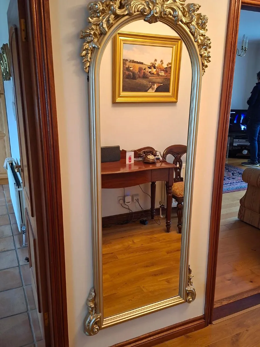 High Quality Furniture - Pristine Condition - Image 4