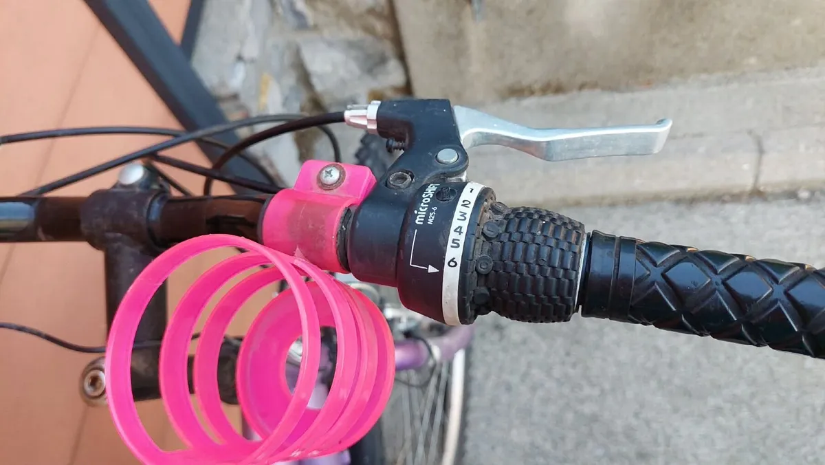 16 inch girls Bike - Image 2