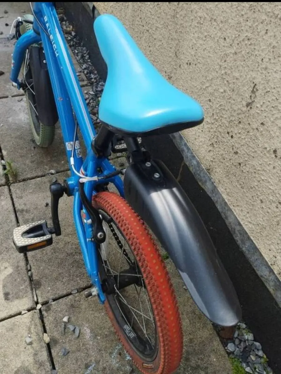 Raleigh pop 16" kids bike - Image 3