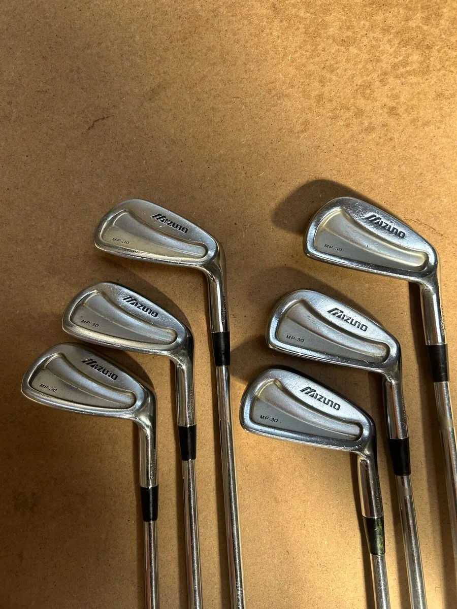 Golf clubs and bag - Image 4