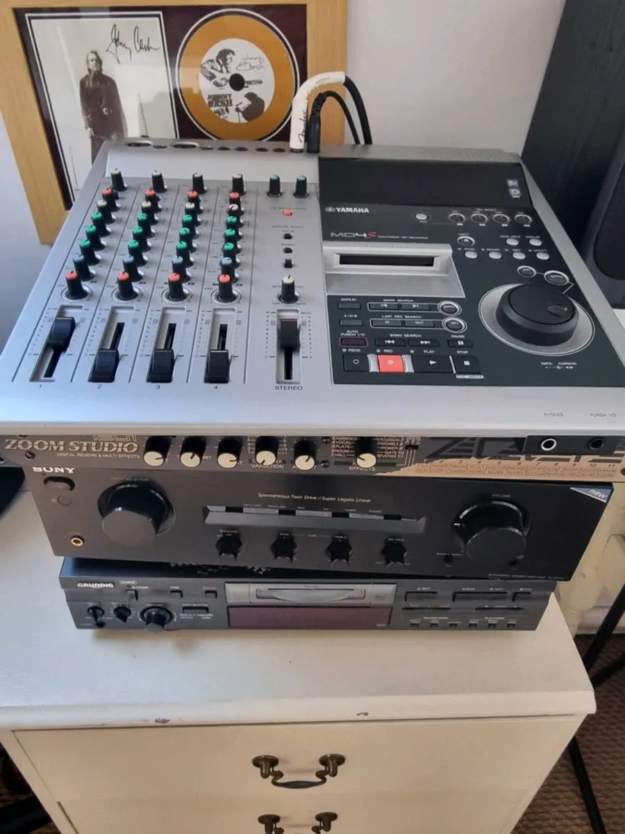 Recording equipment - Image 1