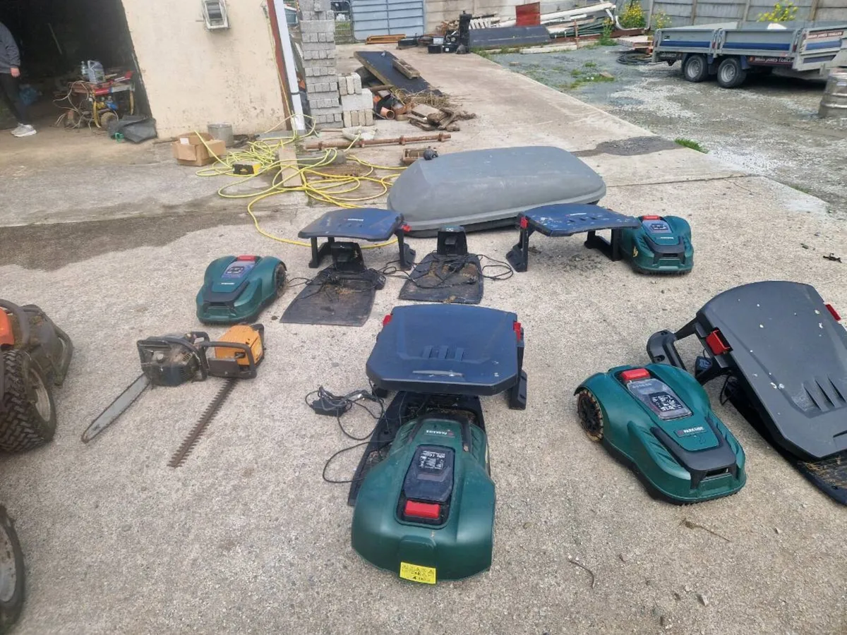 Robotic lawn mowers shed clear out - Image 2