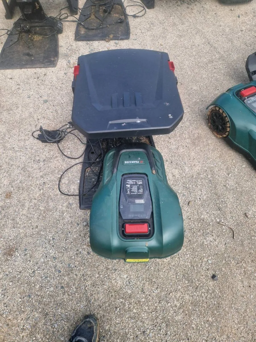 Robotic lawn mowers shed clear out - Image 3