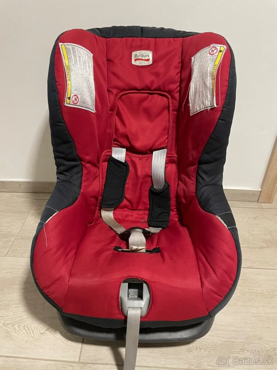 Britax Infants  car seat up to 18 kilos - Image 1