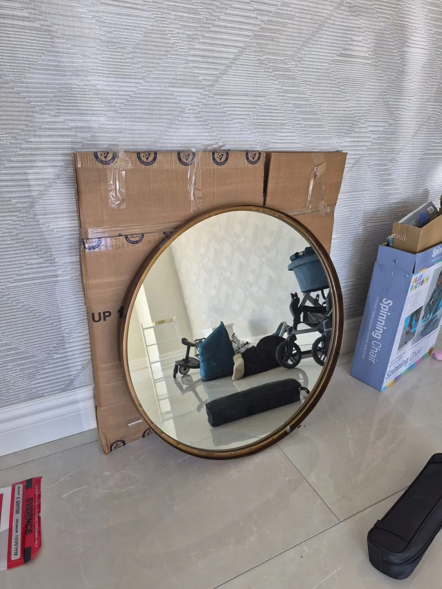Mirror - Image 1