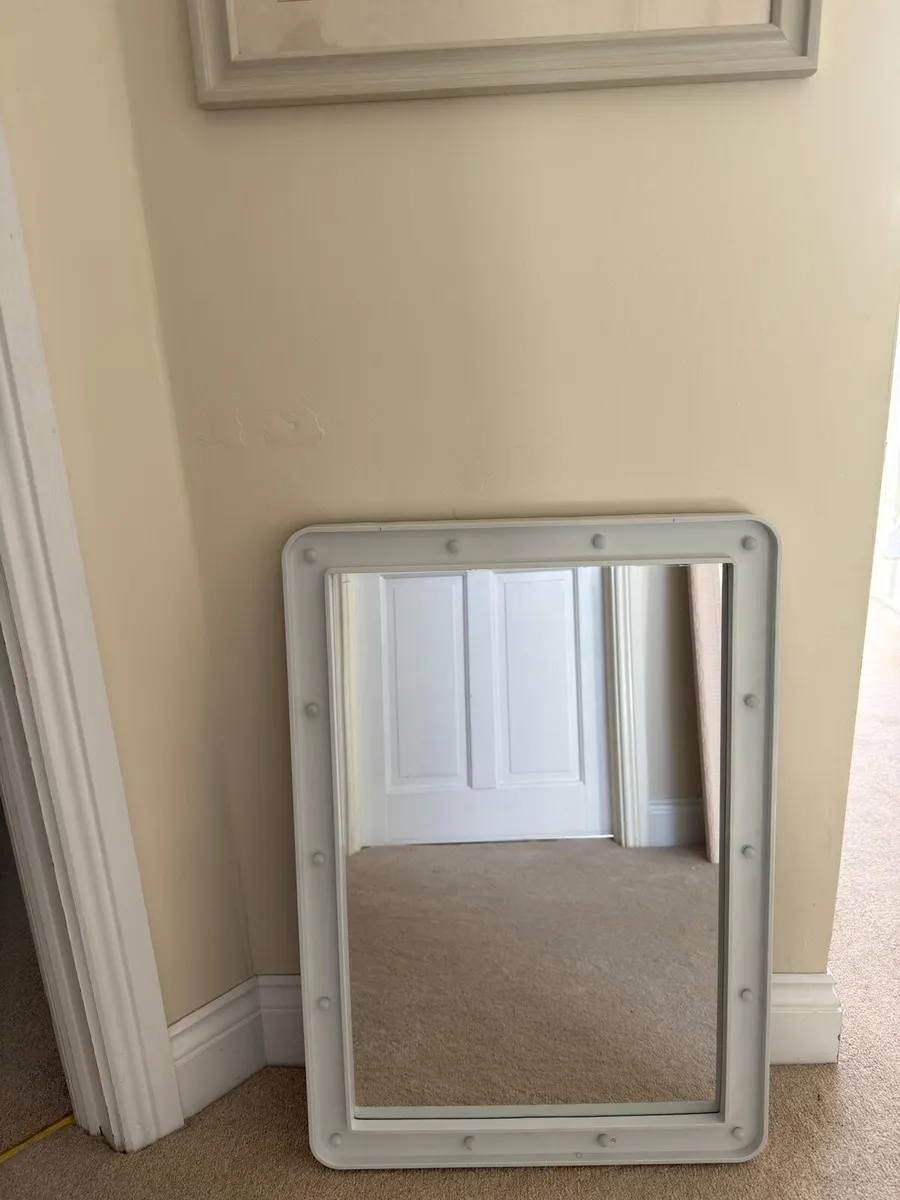 Mirror - Image 1