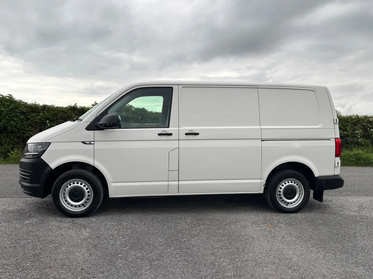 Volkswagen Transporter 2017 - Image 4