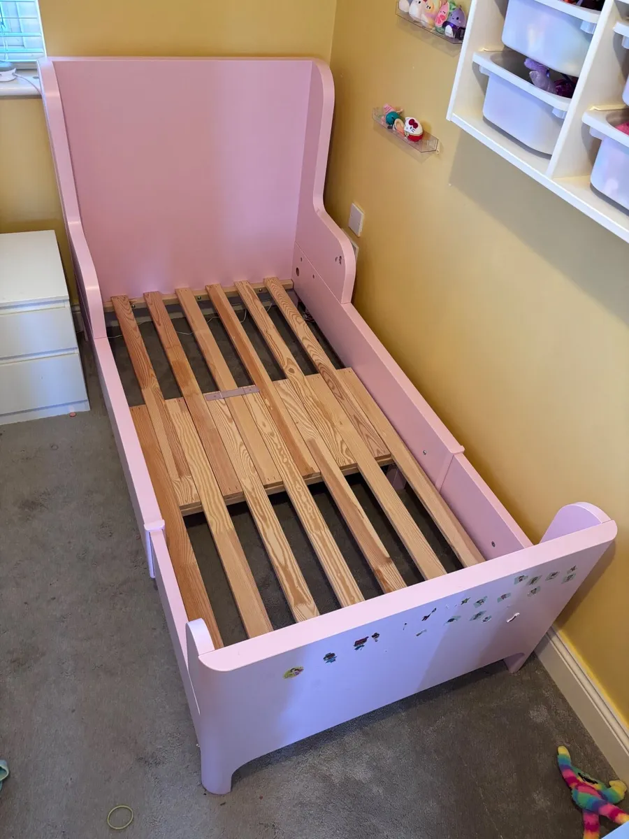 IKEA extendable kids bed (Busunge) - Image 3