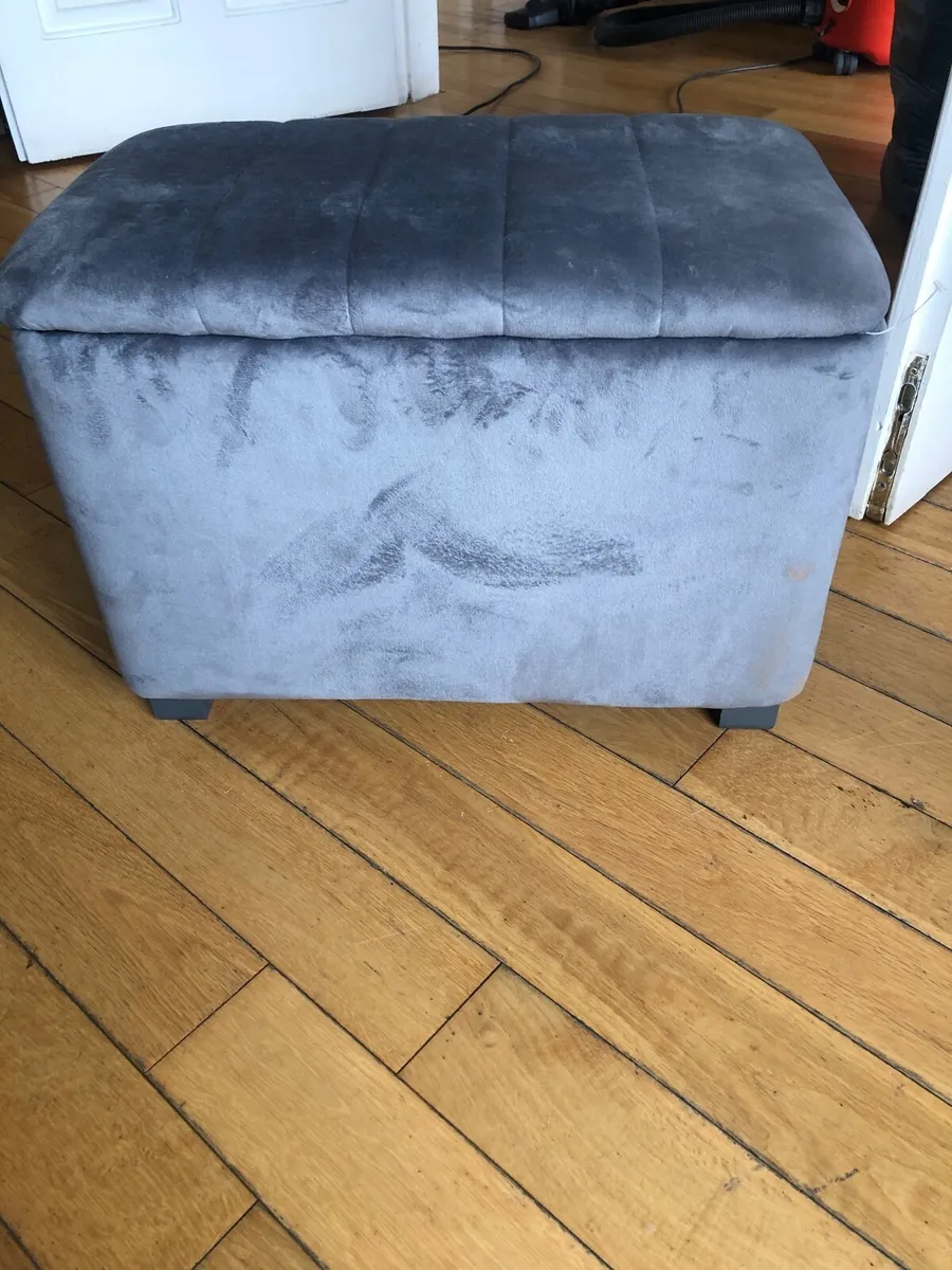 Storage ottoman - Image 1