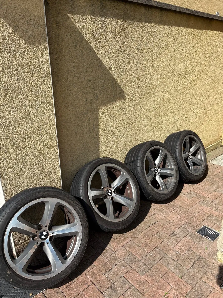 Bmw alloy wheels - Image 1