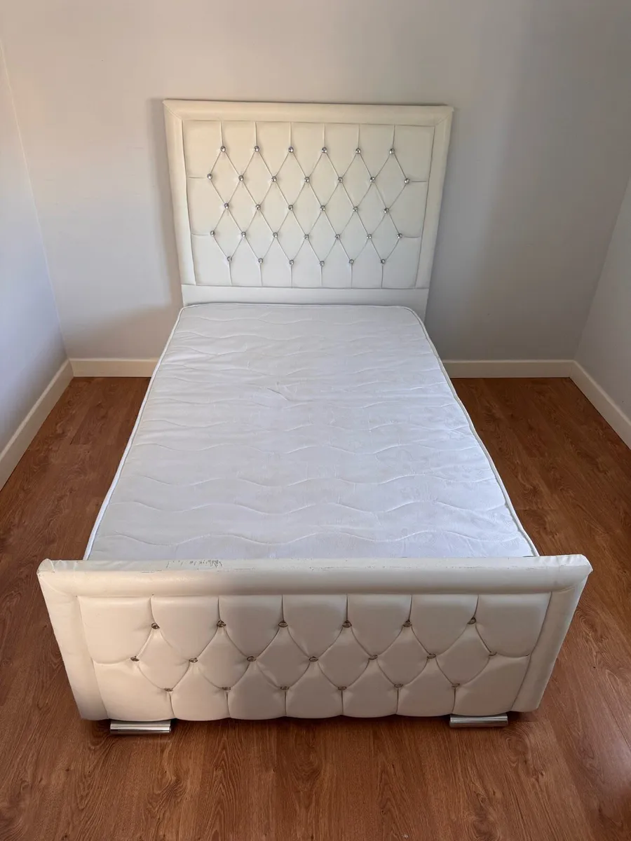 Double Bed - Image 1