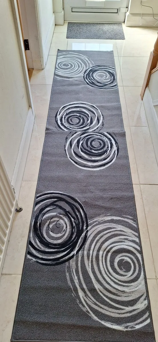Floor runner - Image 1