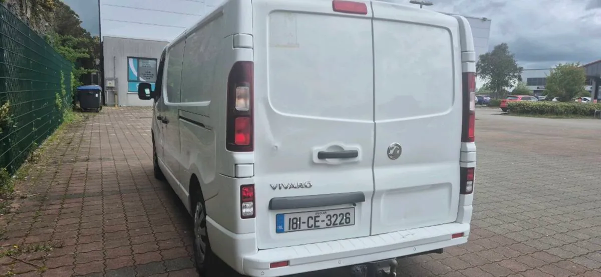 Van - Image 3