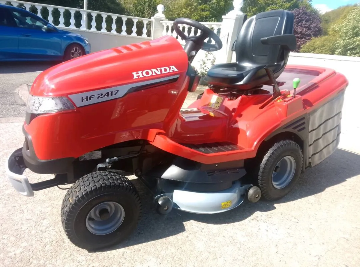 Honda 2417 ride on - Image 3