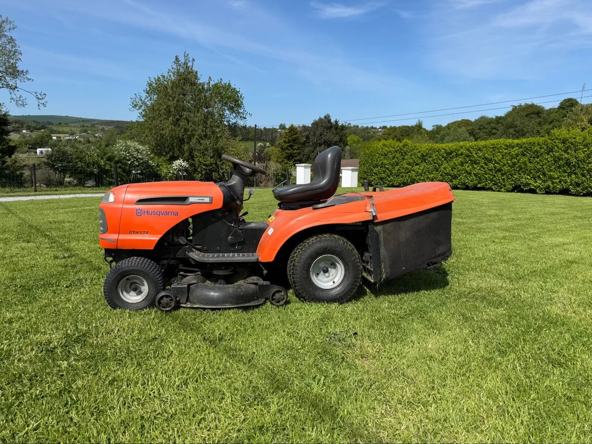 Ride on lawn mower - Image 2