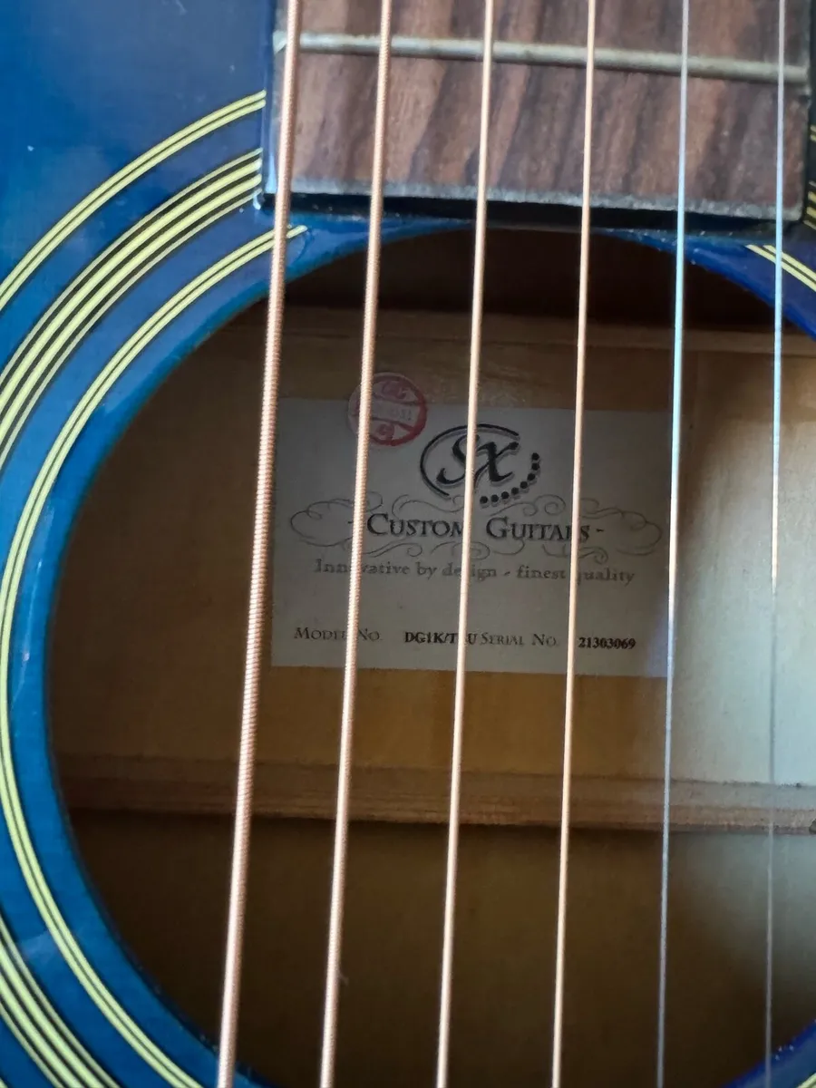 Guitar - Image 2