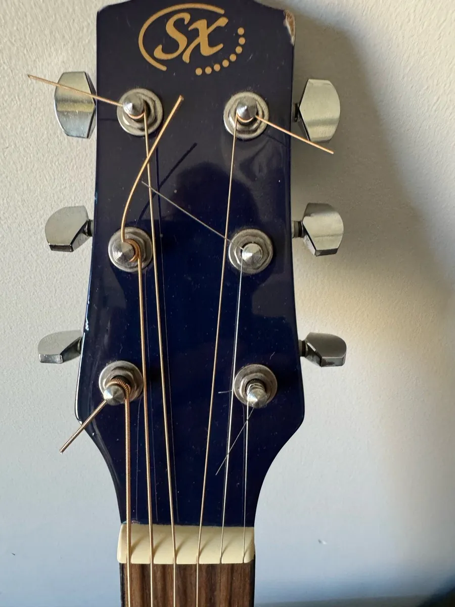 Guitar - Image 3