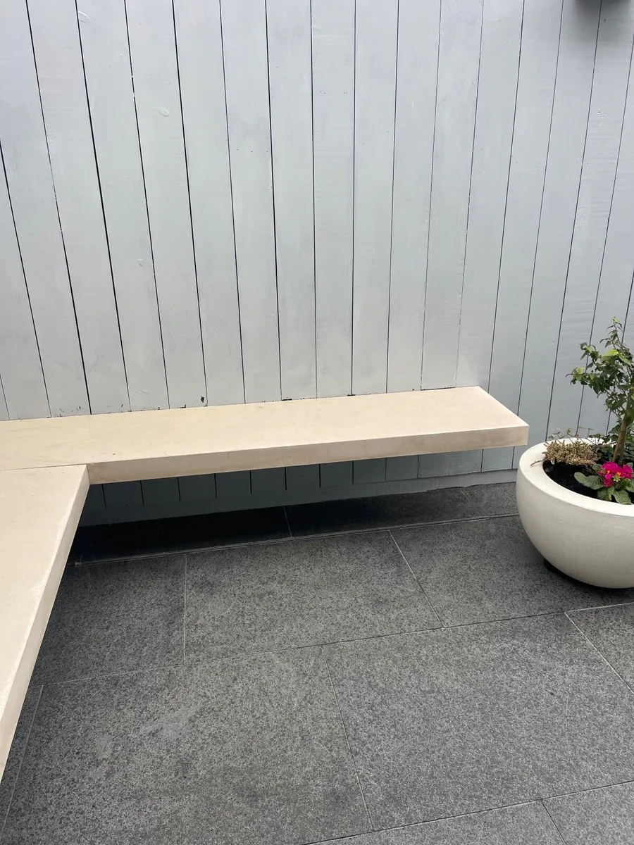 Garden Granite L Shaped Bench. - Image 2