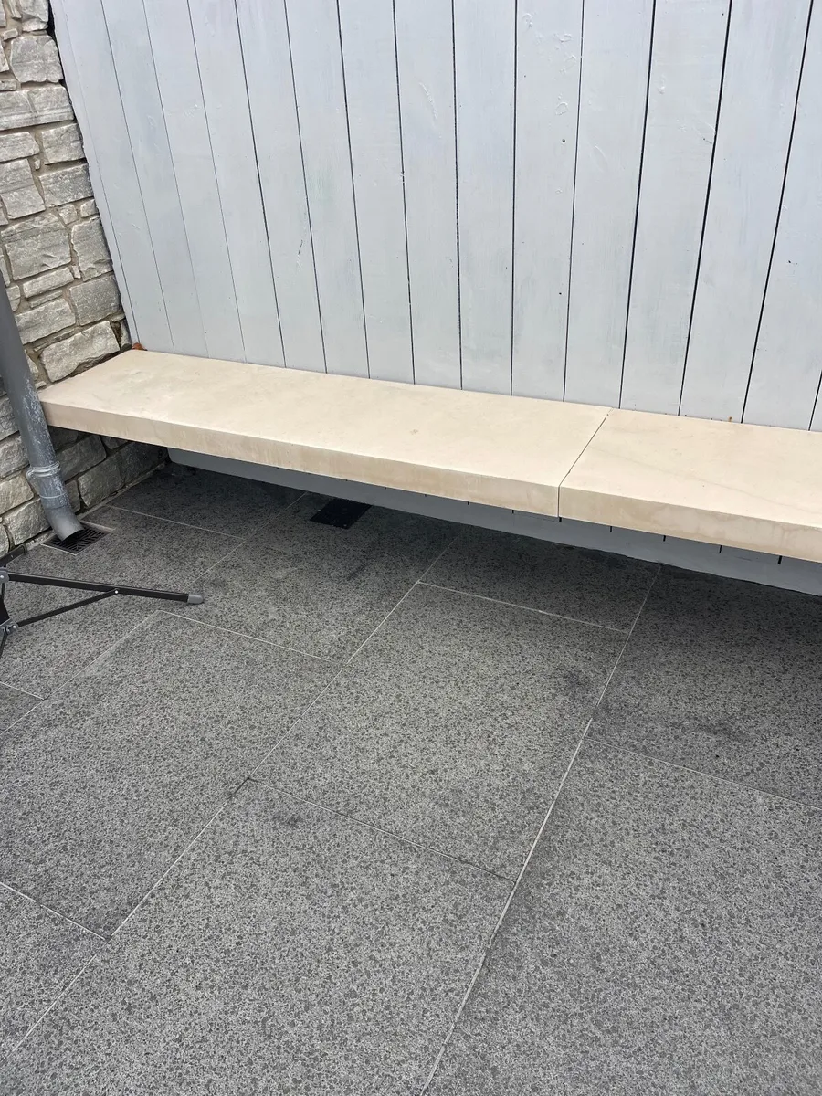 Garden Granite L Shaped Bench. - Image 3