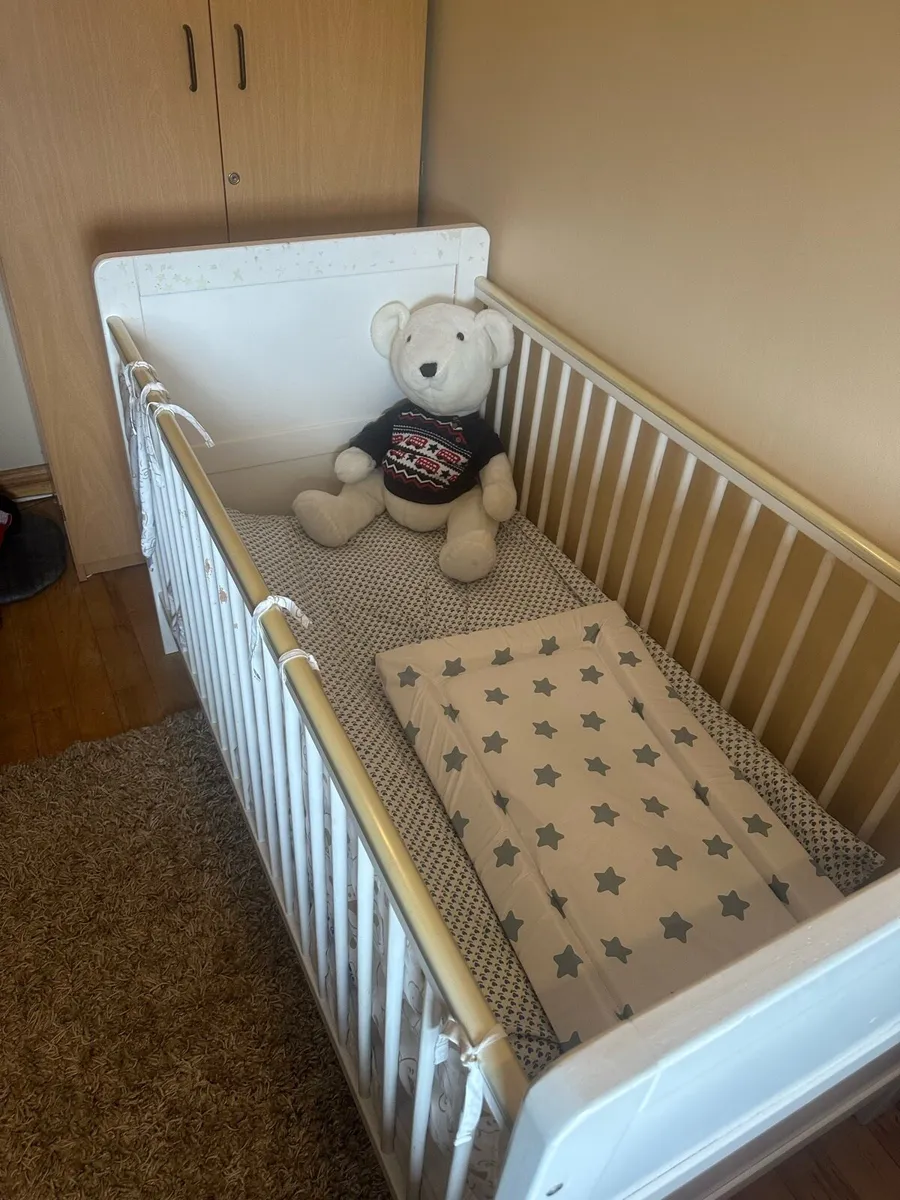 Cot bed - Image 2