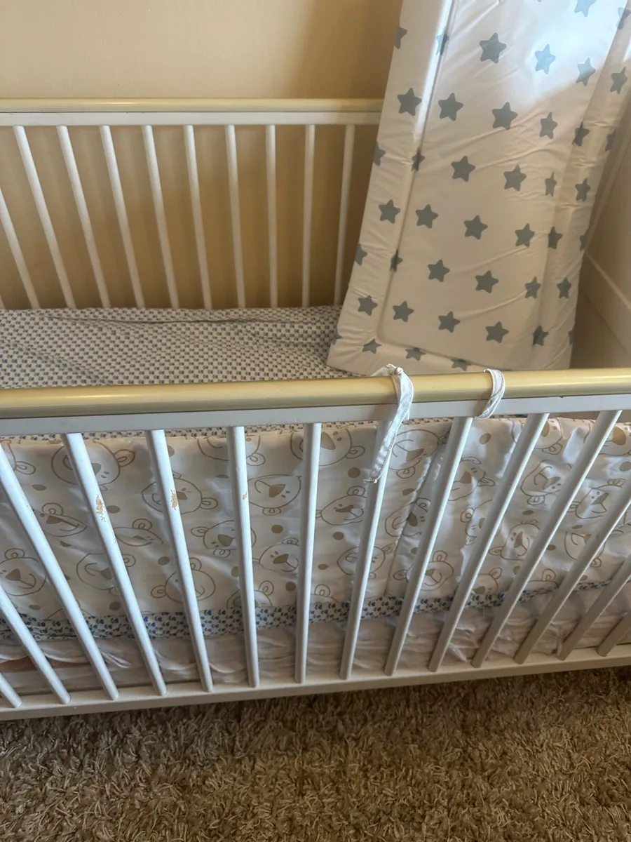 Cot bed - Image 3