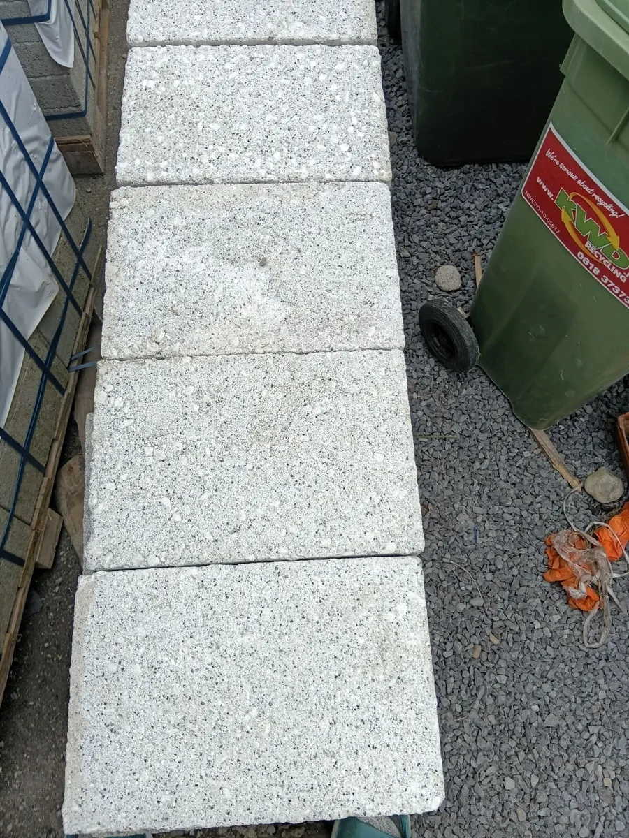 Paving bricks - Image 3