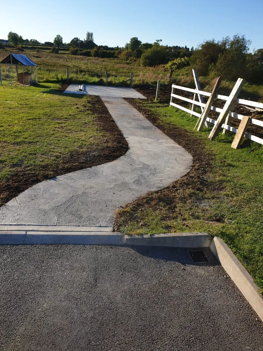 Concrete driveway - Image 1