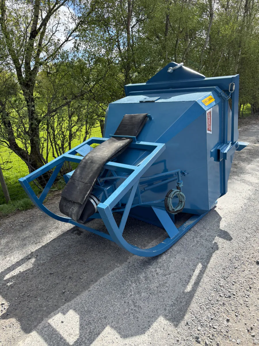 Concrete Skip - Image 1