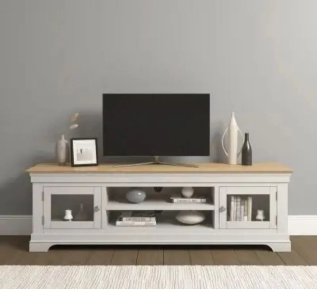 Bordeaux TV Stand Ivory/Oak - Image 3