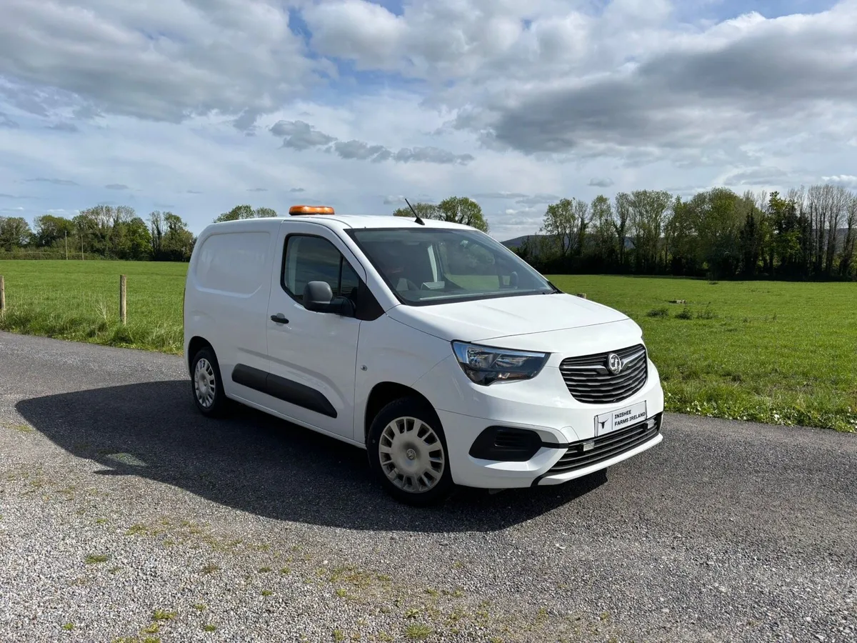 Vauxhall Combo - Image 2