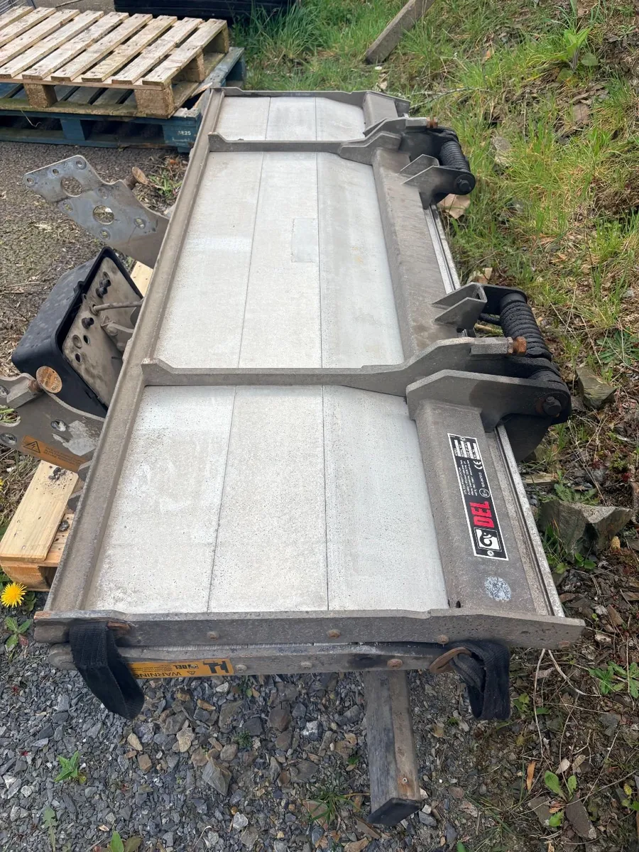 1 tonne DEL Tuckaway Tail Lift - Image 4