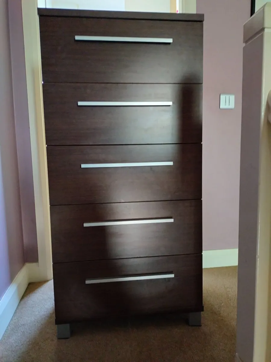 Chest of drawers - Image 1