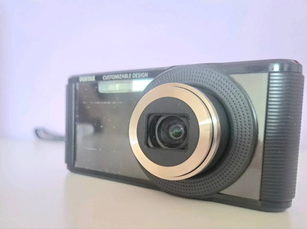 Pentax Optio digital camera - Image 2