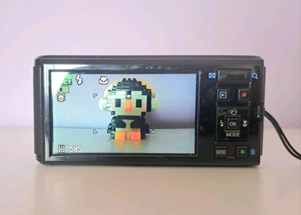 Pentax Optio digital camera - Image 3