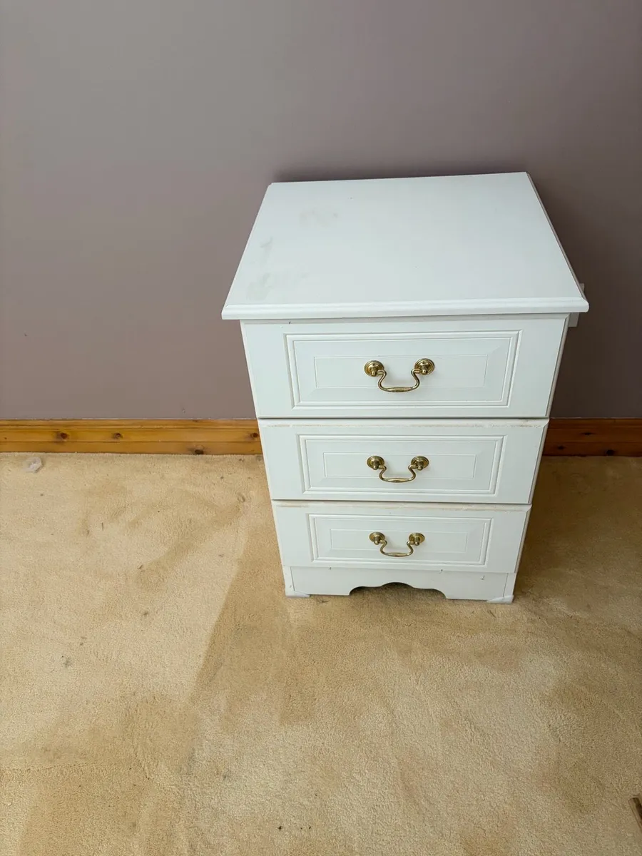 2 bedroom lockers - Image 1