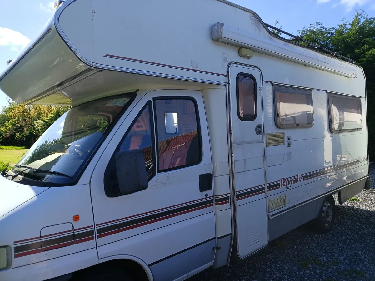 Motorhome - Image 4