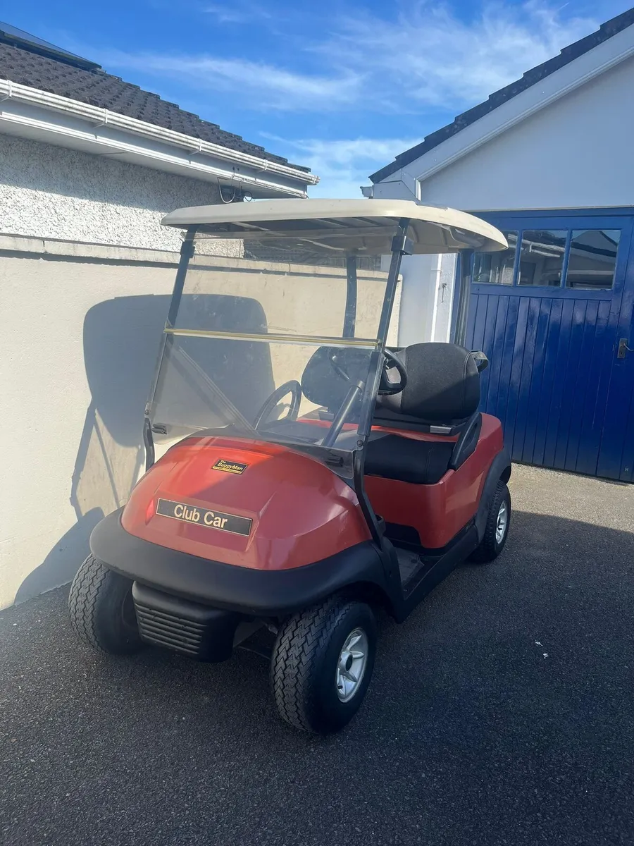 Golf buggy - Image 1