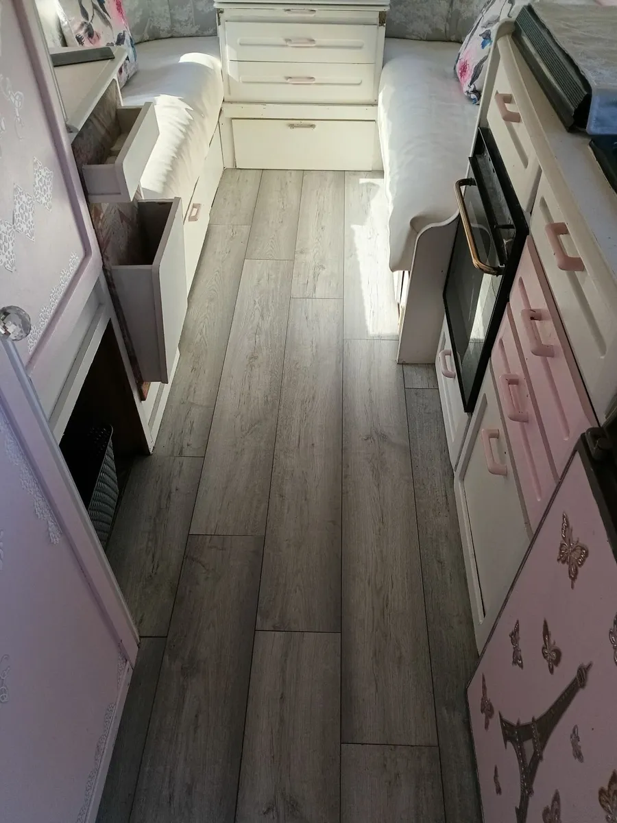 Motorhome - Image 2