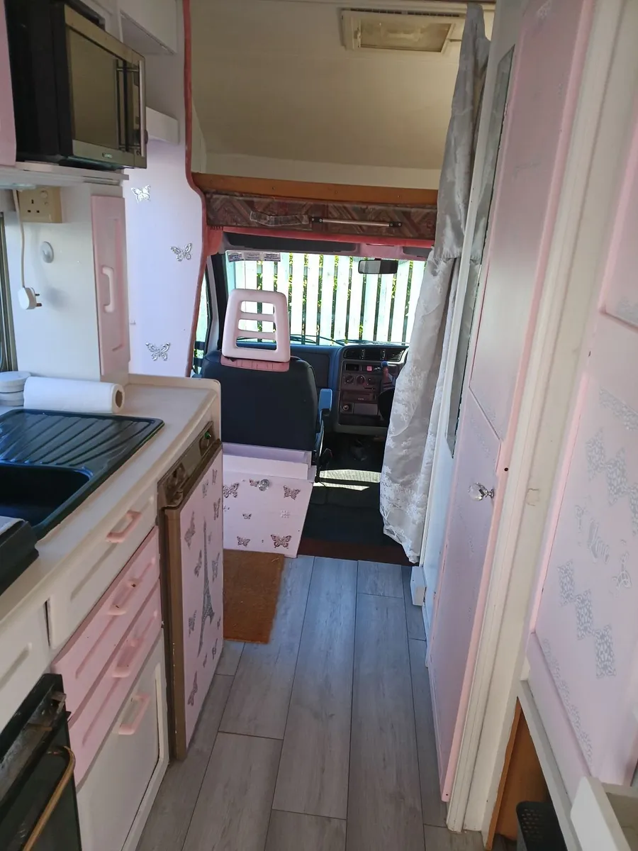 Motorhome - Image 3