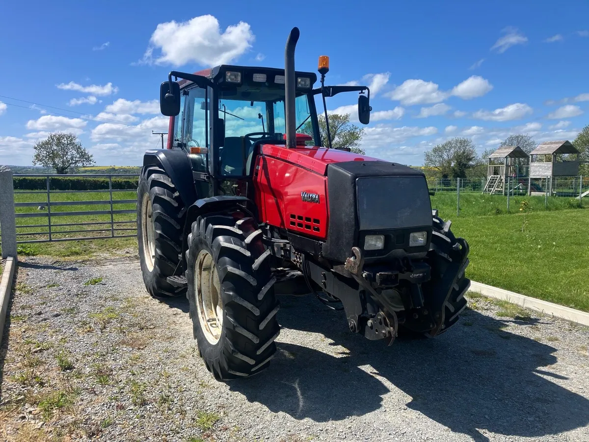Valtra 8050 - Image 3