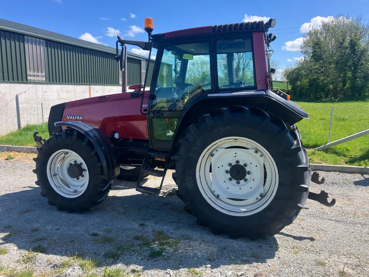 Valtra 8050 - Image 4