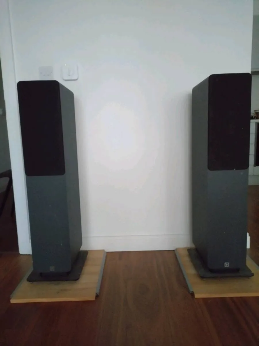 NAD T744 + Q Acoustics 2050i + 4 × Copper Cables - Image 3