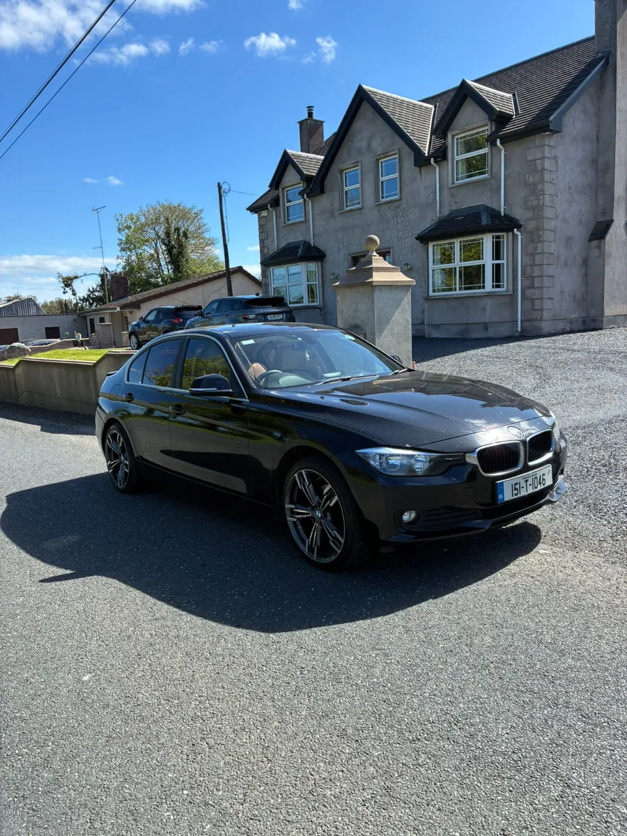 Bmw  318d - Image 2