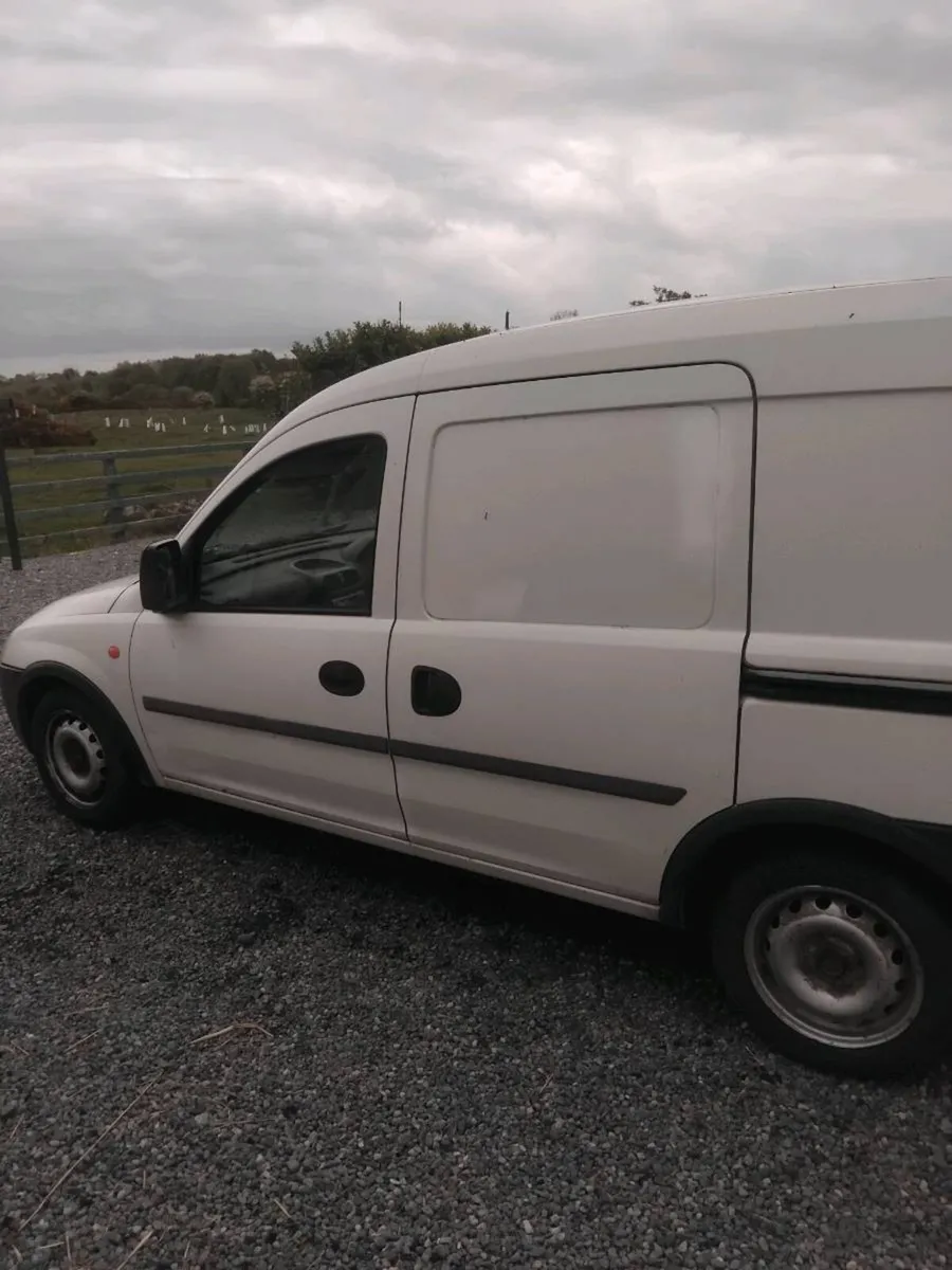 Van - Image 2
