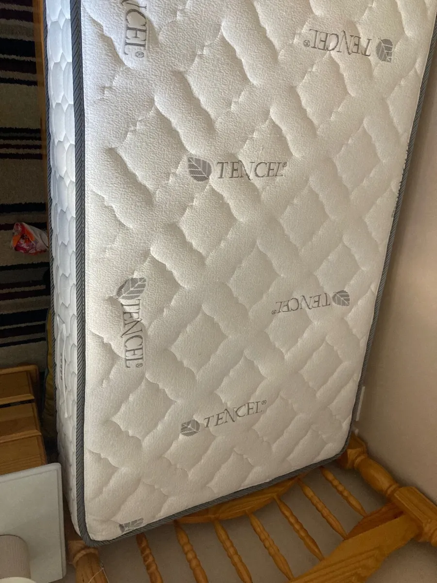 Single matress