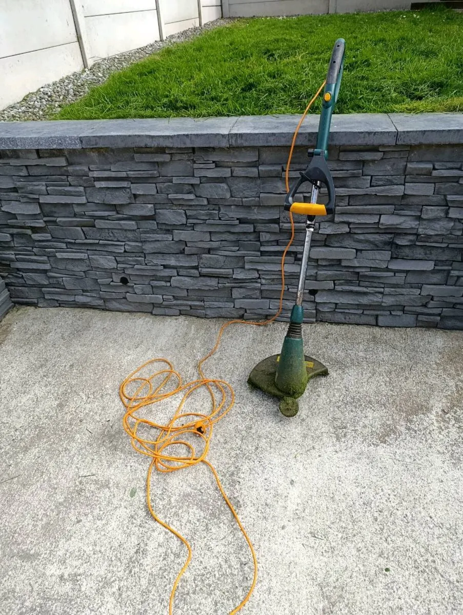 Garden edge trimmer - Image 1