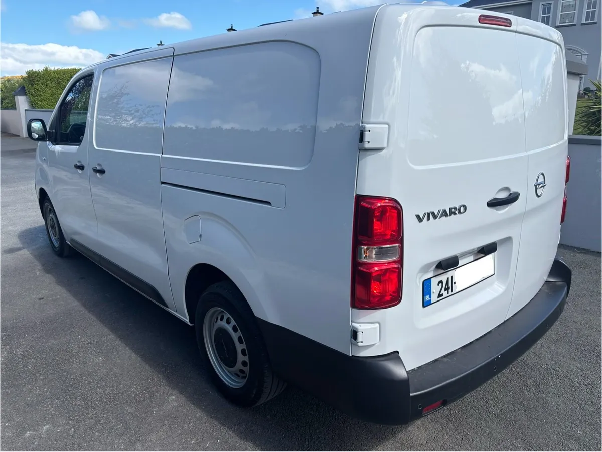 (241) Opel Vivaro Lwb 2024 - Image 3