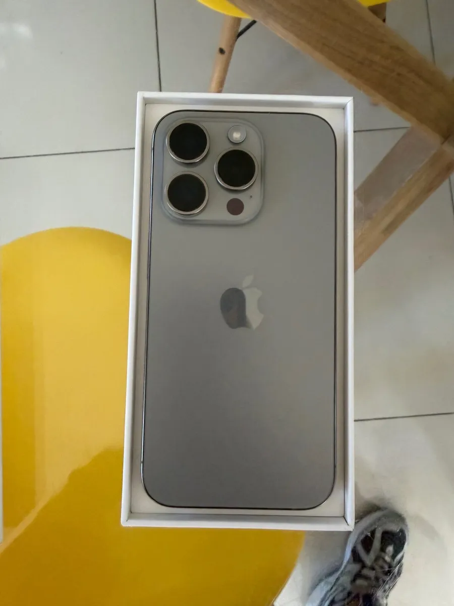 Fully unlocked iPhone 15 Pro 128gb - Image 2