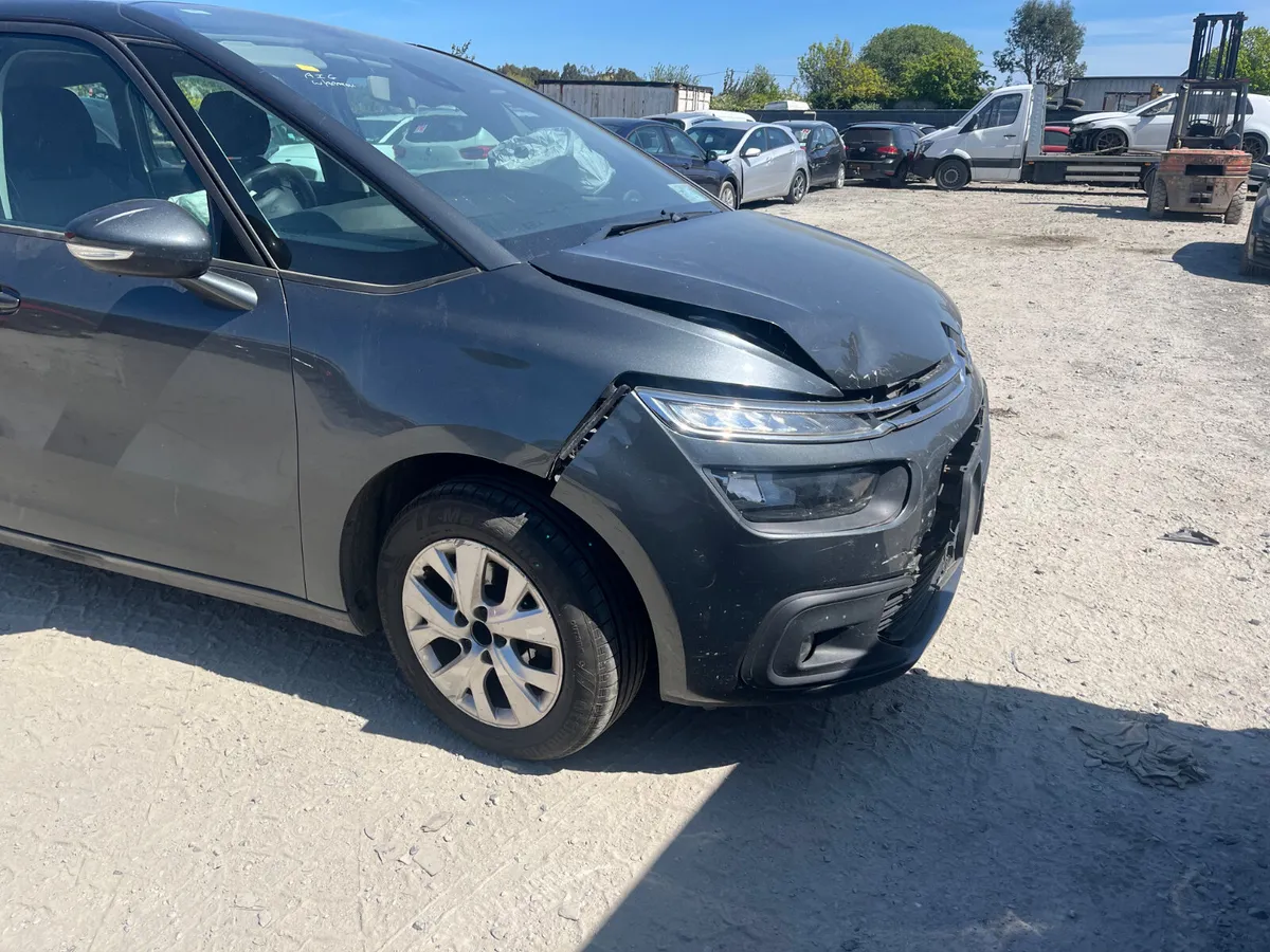 18 Citroen c4 1.6 diesel - Image 2